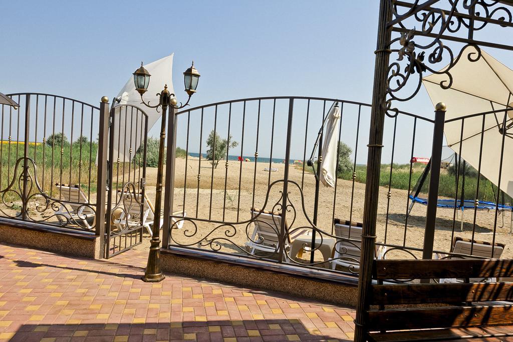Villa Vi-Ta Zatoka Esterno foto