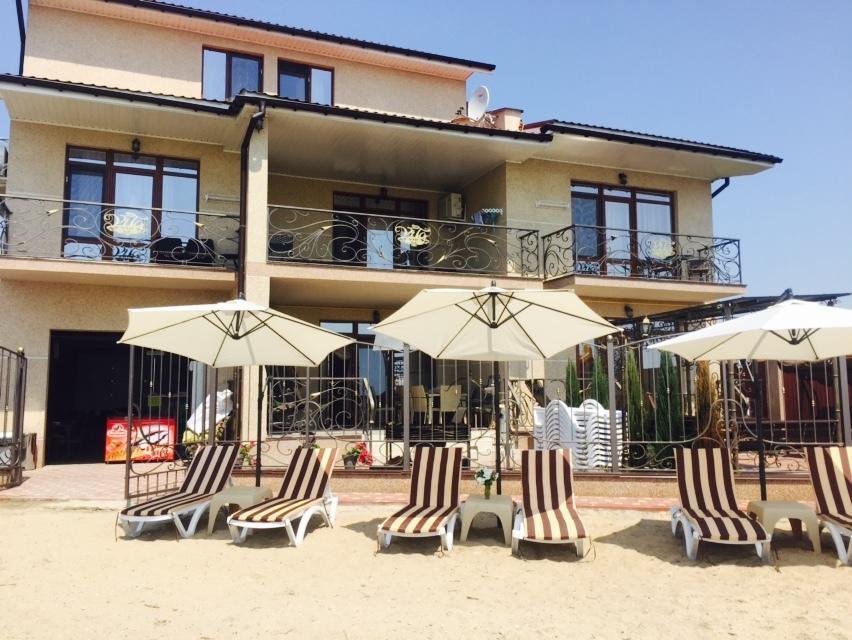 Villa Vi-Ta Zatoka Esterno foto